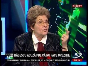 Hoasca USL Mariana Campeanu imbracata elegant in apararea imunitatii parlamentarilor
